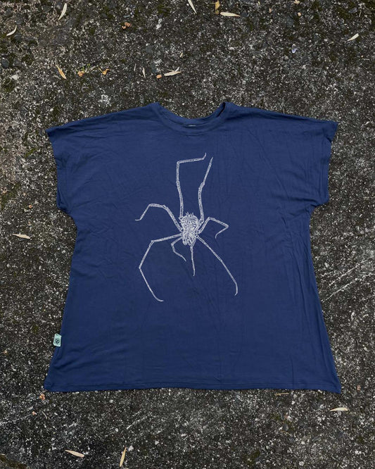 Camiseta Bajo Tierra - Opilión • Larga brisa • Vaporosas adultos