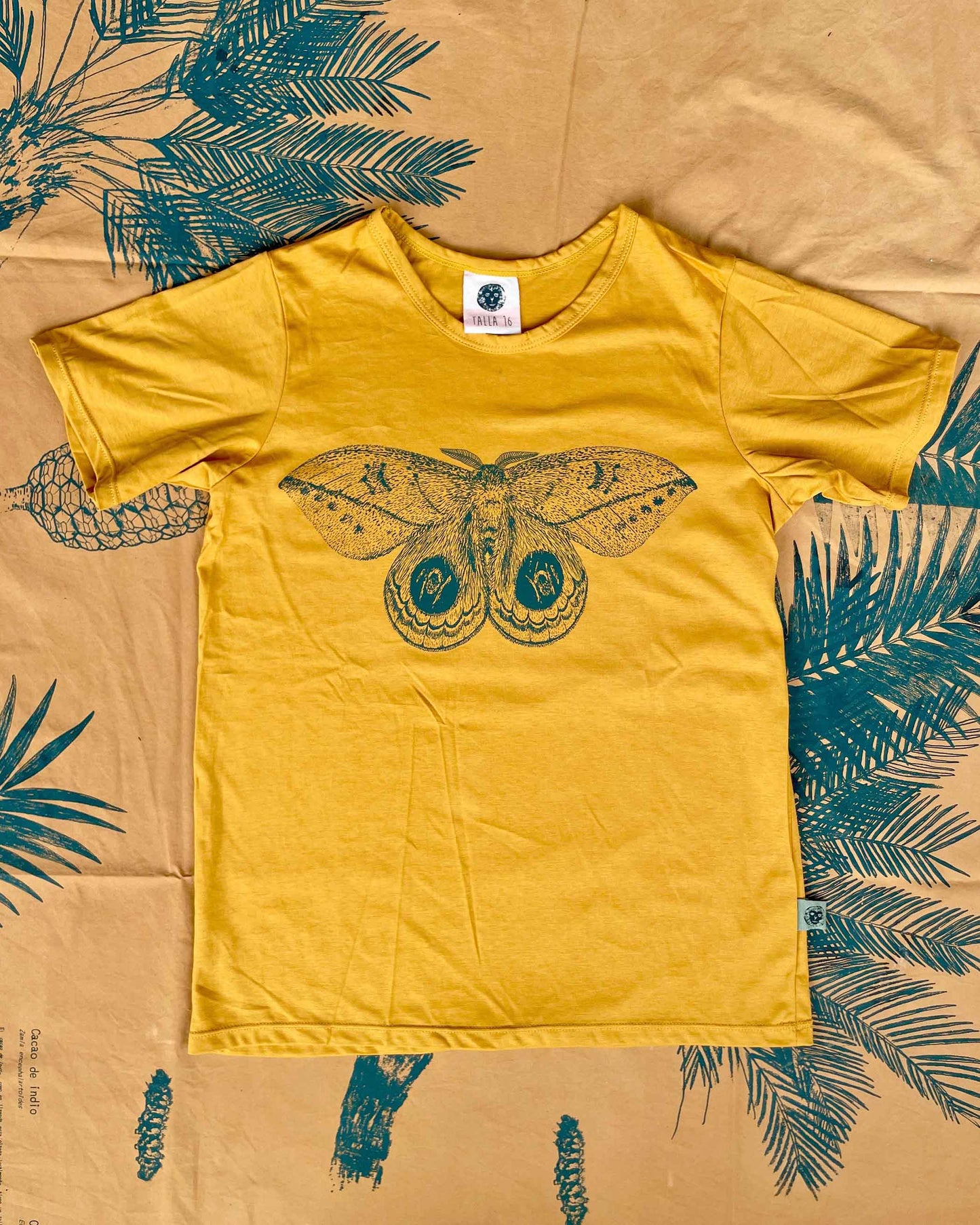 Camiseta Polilla ojos de venado • Infantil • Talla 12 a talla 16