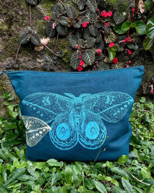 Cartuchera grande • Polilla ojos de venado