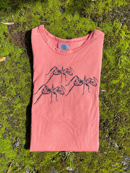Camiseta Hormiga carpintera bronceada • Infantil