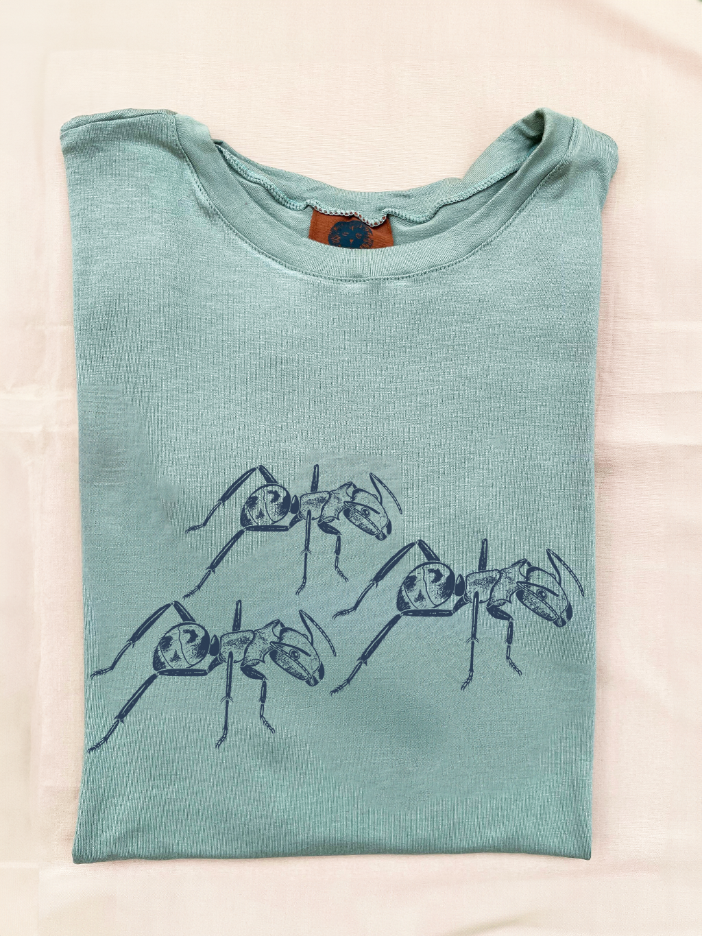 Camiseta Hormiga carpintera bronceada • Brisa • Vaporosas adultos
