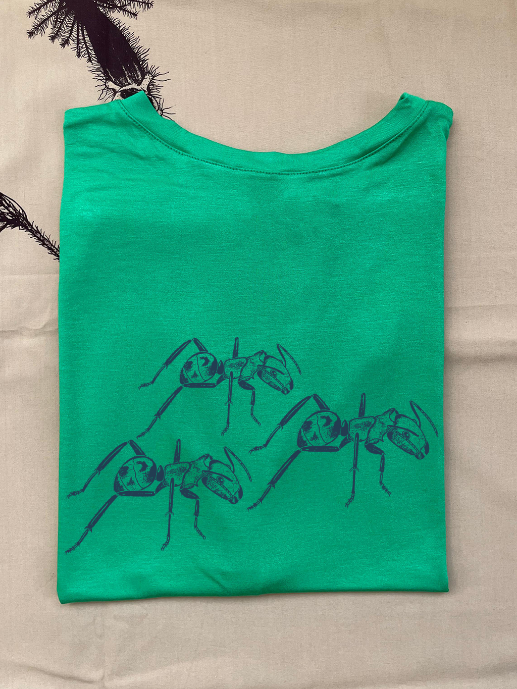 Camiseta Hormiga carpintera bronceada • Armonía • Vaporosas adultos