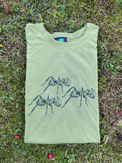 Camiseta Hormiga carpintera bronceada • Clásica • Adulto
