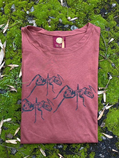 Camiseta Hormiga carpintera bronceada • Clásica • Adulto