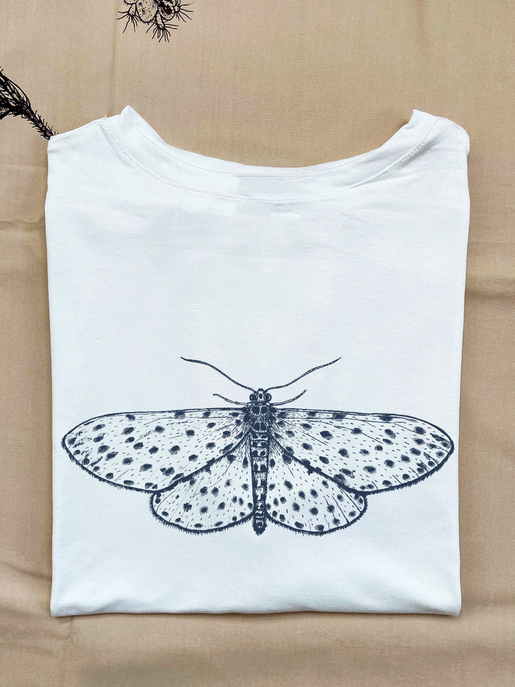 Camiseta Polilla • Larga Brisa • Vaporosas adultos