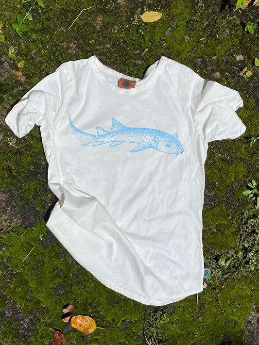 Camiseta Tiburón nodriza • Infantil • Talla 6 a talla 16