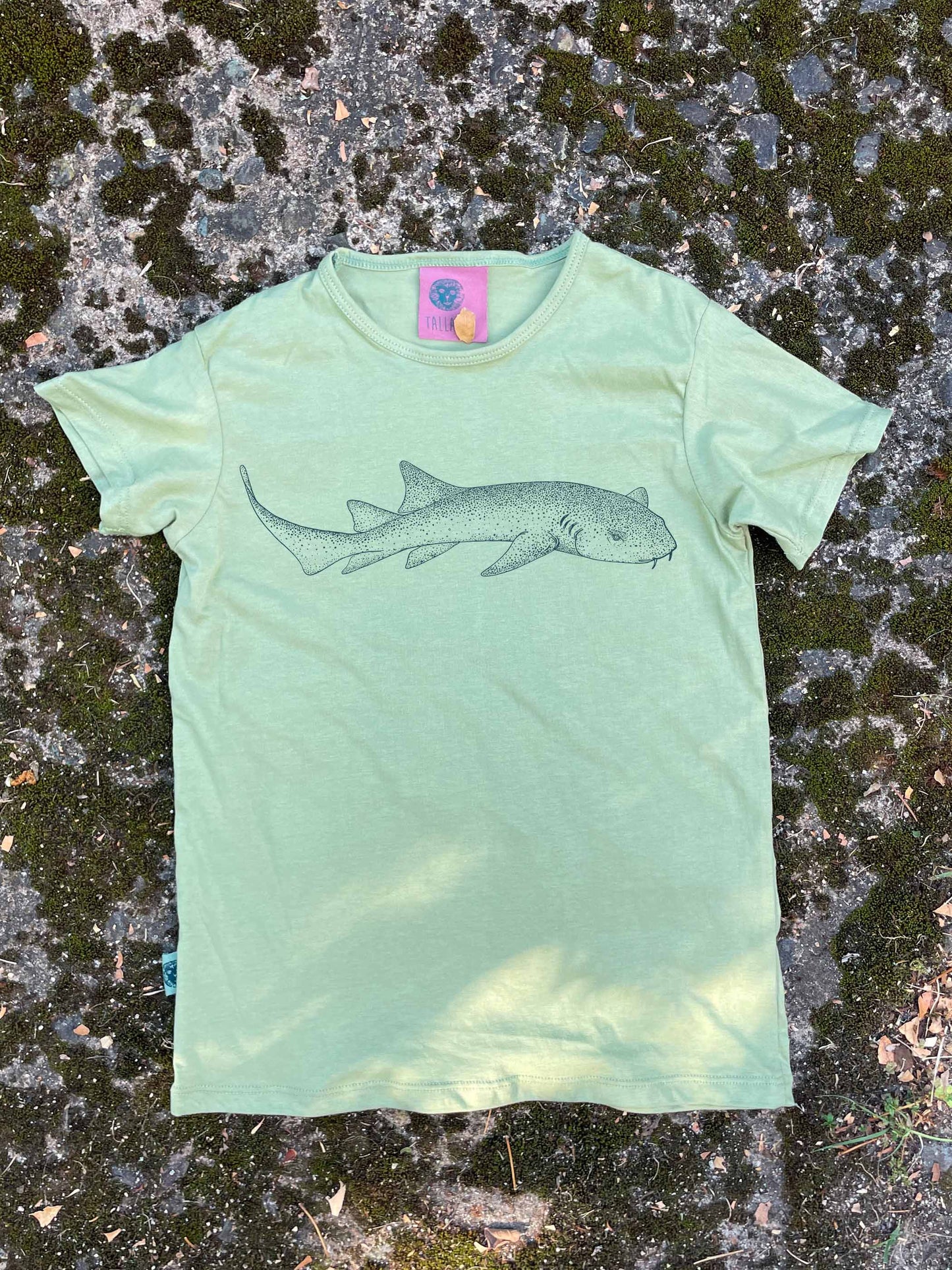 Camiseta Tiburón nodriza • Infantil • Talla 6 a talla 16