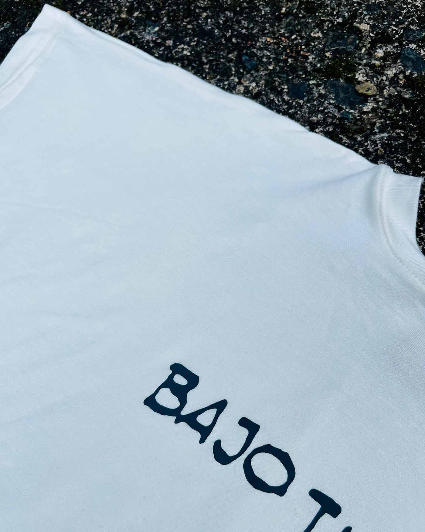 Camiseta Bajo Tierra - Musaraña de orejas pequeñas de Medellín • Brisa • Vaporosas adultos