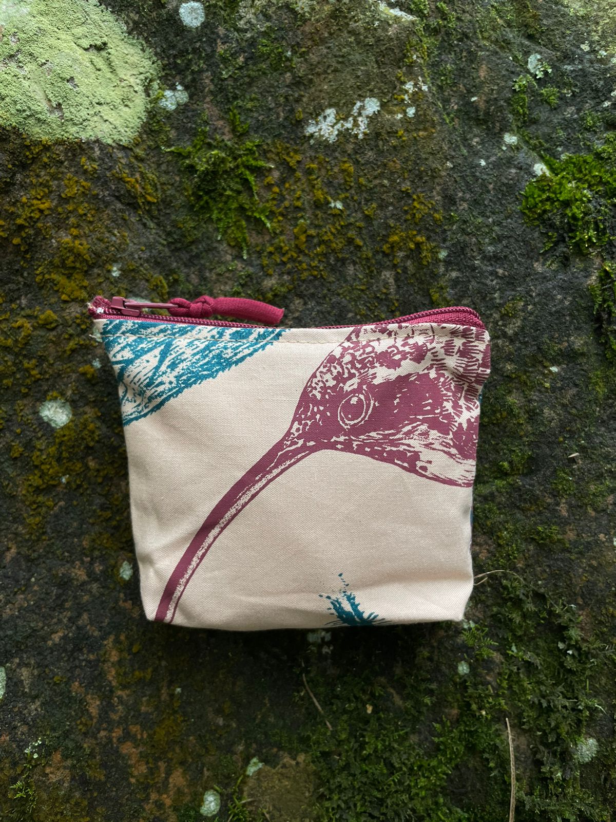 Cartuchera pequeña • Selviflora - Flor peludita y Colibrí ermitaño