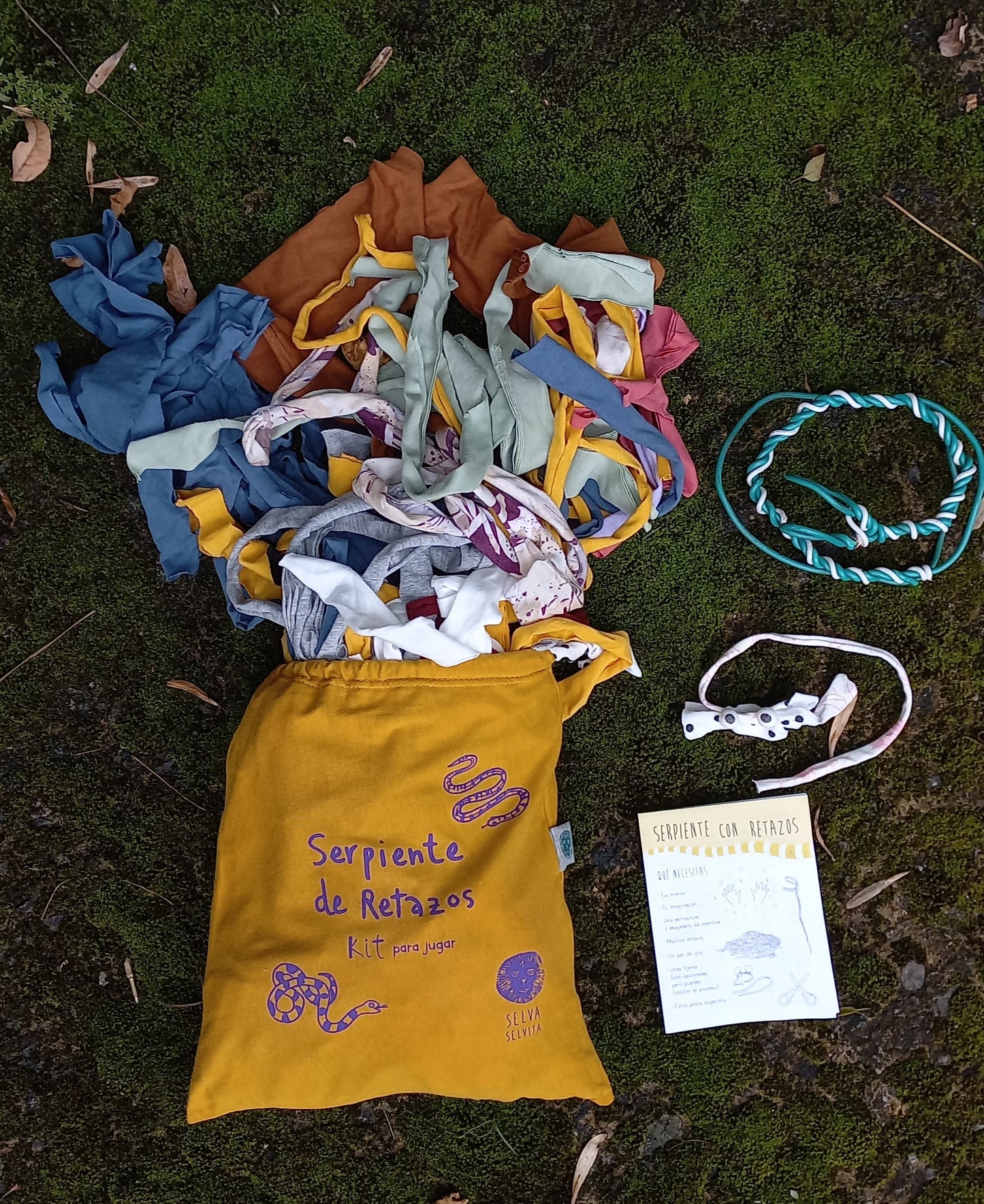 Kit de serpientes con retazos